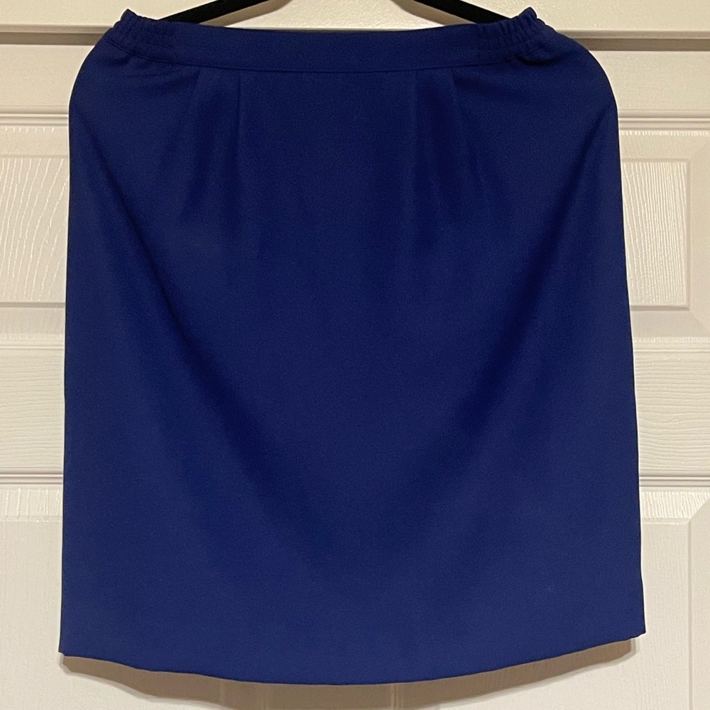 NEW Executive Collection Suit - Picture 2 of 16